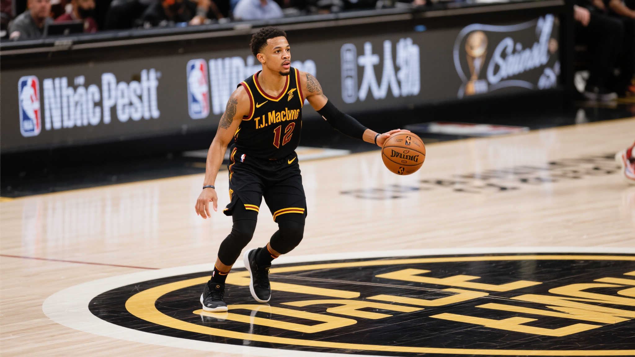 TJ麦康奈尔，这位来自匹兹堡的小个后卫，没有顶级天